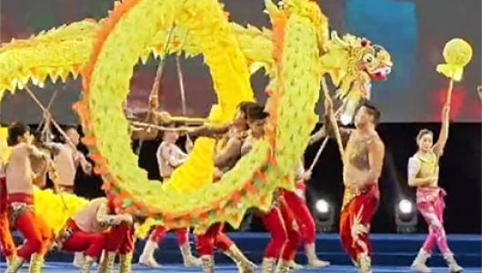 龙舞（二龙戏珠）